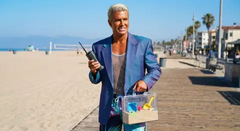 A wonderful fusion of Wall Street elite meets glittering Beach Ken