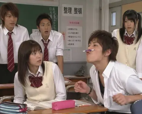 Millennial Japanese campus comedy scene