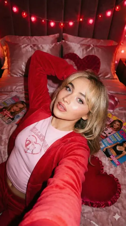 Millennial retro hottie selfie under Y2K flash light