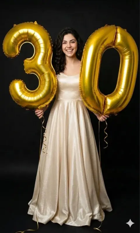 Minimalist black and gold texture girl’s birthday photo