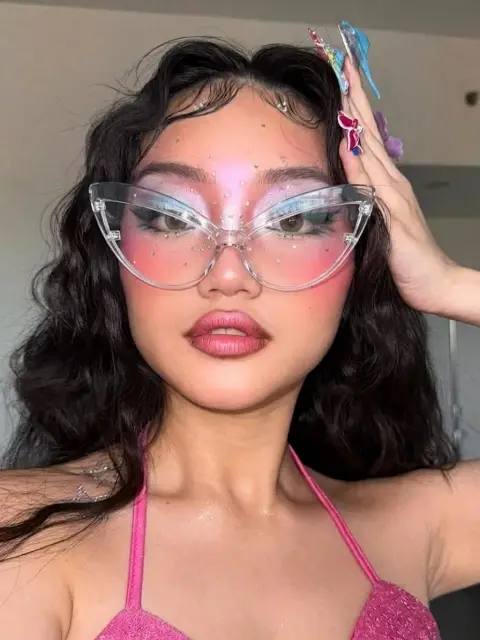 thank u for the glasses element