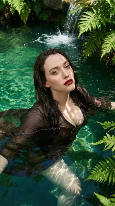 The rhinestone elf in the deep green pool