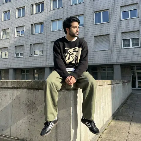 Urban Musings: Gazing from the Concrete Edge