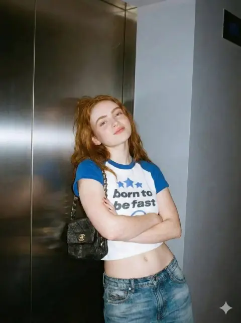 Y2K Millennial style red-haired hottie casual shooting